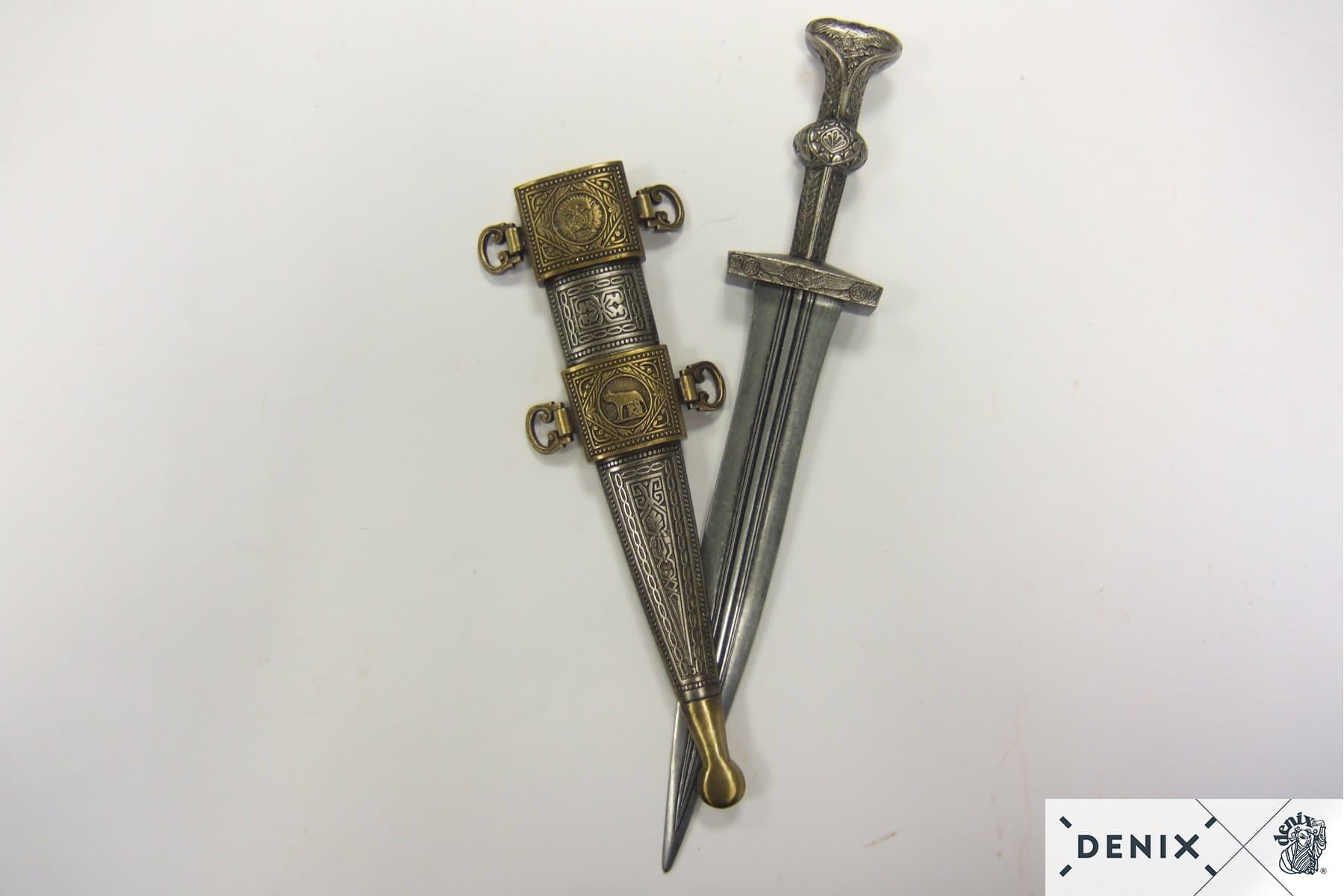 Römerdolch vernickelt mit Scheide