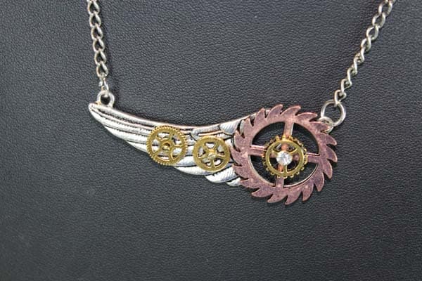 Steampunk Anhänger mit Kette - Linker Flügel