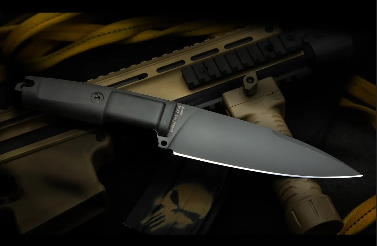 SHRAPNEL ONE TOTAL BLACK